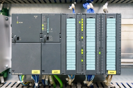 key feature-distribution-panel-board